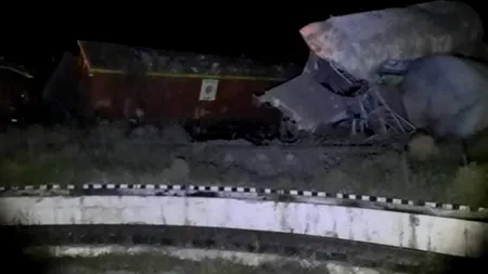 UPDATE: Două trenuri s-au ciocnit la Fetești. Mecanicul vinovat avea alcoolemie de 0,4 la mie (galerie foto)