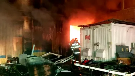 UPDATE: Un hotel din Giurgiu a fost evacuat de urgență din cauza unui incendiu