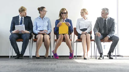 Aproximativ 70% dintre salariaţii români preferă să schimbe angajatorul decât să solicite o mărire de salariu (analiză)
