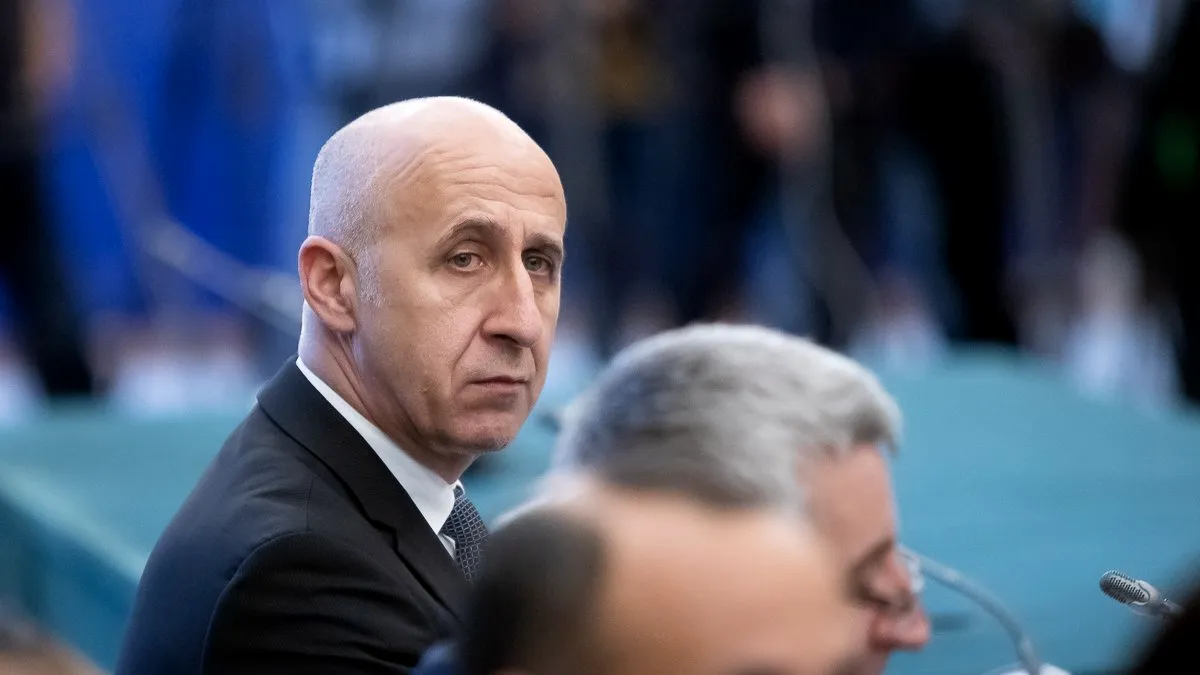 Membrii Consiliului de Administrație de la CFR Călători, marionetele directorului Dan Costescu