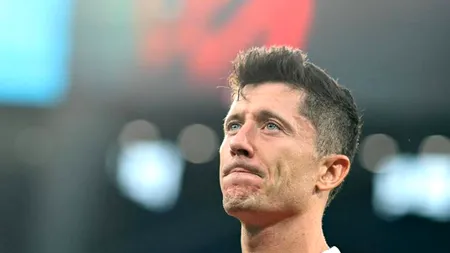 Lewandowski, jefuit în timp ce semna autografe, înaintea antrenamentului Barcelonei