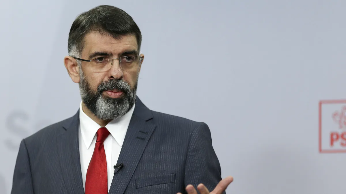 Senatorul Robert Cazanciuc, avertisment pentru șoferii teribiliști: „Nu uitaţi de Legea Anastasia!”