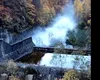 Spectacol la Vidraru: imagini uimitoare de la deversarea controlată a lacului VIDEO