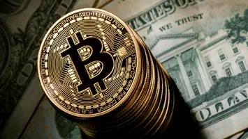 Declinul Bitcoin: Reacția pieței la tarifele globale impuse de Trump