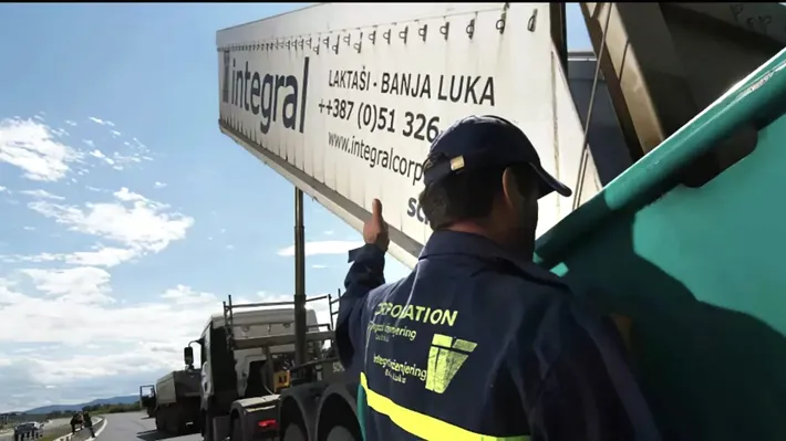 O companie bosniacă care a câștigat licitații de 3,3 miliarde euro în România spune că nu e ea