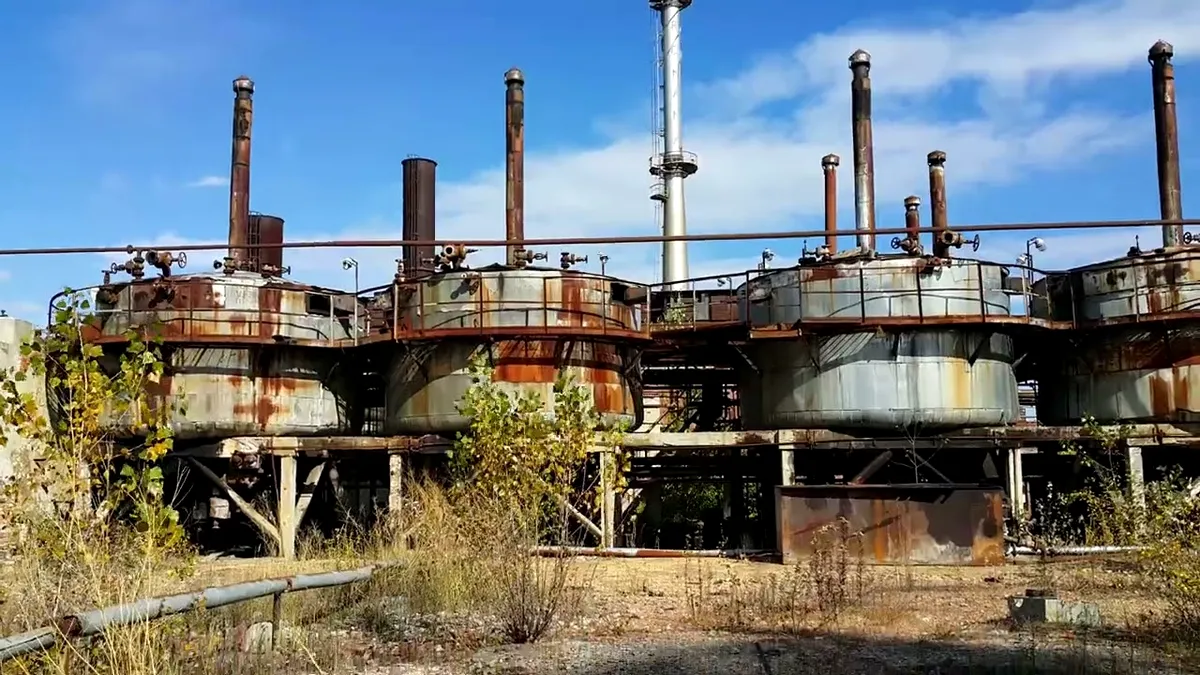 Rafinăria „Steaua Română” din Câmpina, între demolare și renaștere culturală: Cronica unei lupte administrative pentru salvarea istoriei naționale