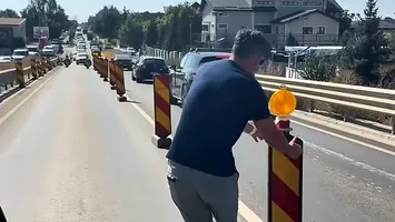 Război pe pasajul de la A0: primarul din Berceni oprit șantierul de pe A0