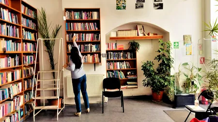 „Veniți să citiți! Cu drag. Sunteți așteptați”: Scurtă conversație în biblioteca de cartier, de Ziua Națională a Lecturii