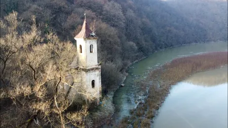 Satul scufundat de comuniști a reapărut: Descoperirea care fascinează România