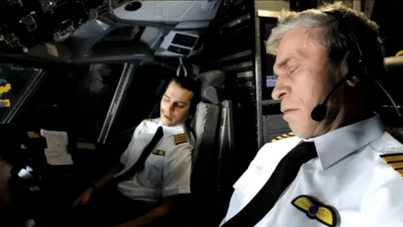 Cum își mențin piloții concentrarea în condiții extreme?