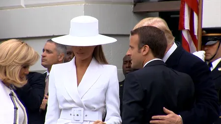 S-a săturat: Melania Trump scoate la licitație ceva purtat „cu Macron”