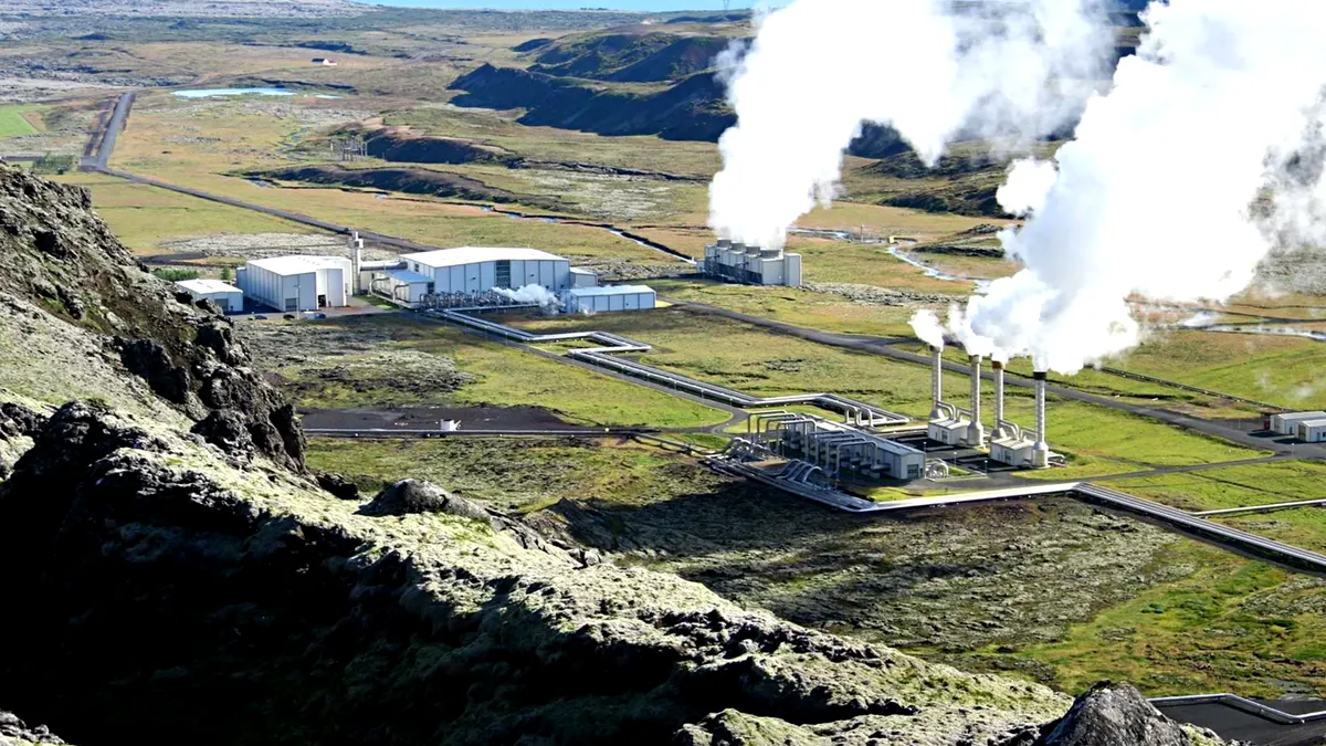 O entitate din Bahamas, cu active de miliarde de dolari, investește masiv în energia românească