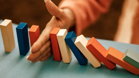 Riscurile de care se tem românii, în funcţie de vârstă şi regiune