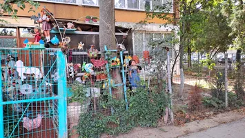 „Garduriada”, bani dați pe îngrădirea spațiilor verzi. La Galați s-a cheltuit de mult primul milion de euro