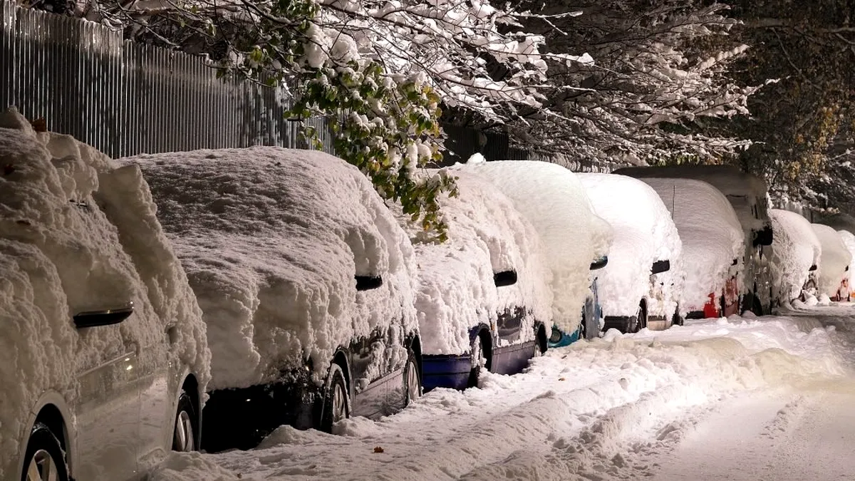 Vine iarna în București cu zăpadă de până la 15 centimetri