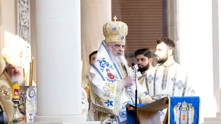 Patriarhul Daniel explică pentru ce folosim Agheasma Mare