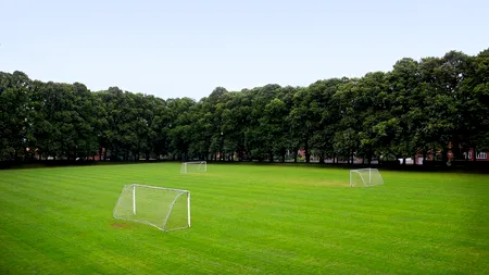Costul pandemiei pentru fotbal: 14 miliarde de dolari