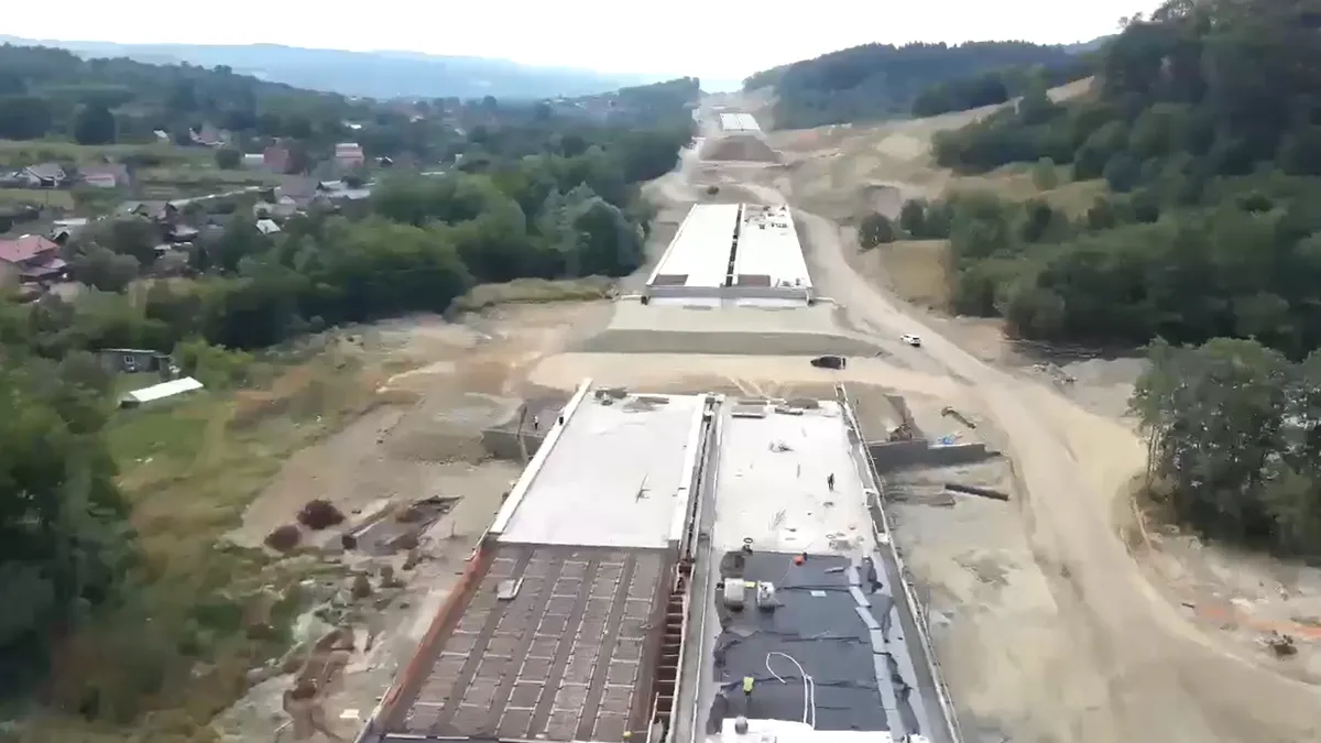 PORR nu încetinește ritmul pe Autostrada Sibiu – Pitești! Imaginile din șantier te vor surprinde (VIDEO)