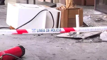 Incendiu devastator într-un restaurant din Madrid după ce bucătarul a vrut să flambeze niște preparate. Doi oameni au murit