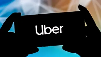 Uber și Bolt, sub lupa ANAF. Ce informații sunt obligate să trimită lunar