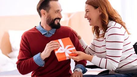 Ce trebuie să știi când oferi sau primești un cadou. Codul bunelor maniere