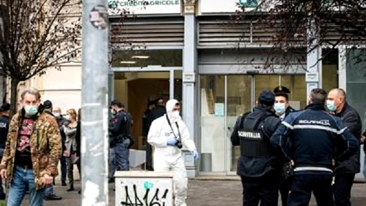 Jaf cu luare de ostatici la o bancă din Milano. Hoții au scăpat prin subsol