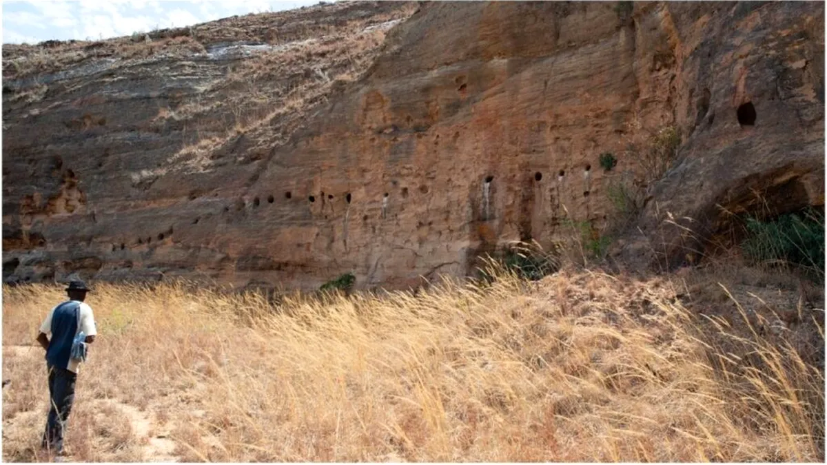 Arhitectura misterioasă de la Teniky: ecou al tradițiilor zoroastriene în Madagascar