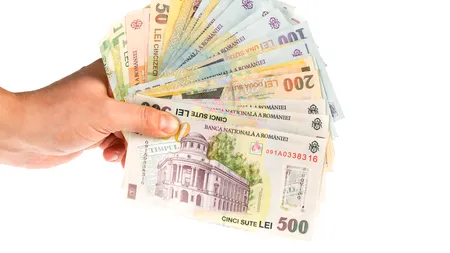 Români! Rămâneți pe la curțile voastre! Pomana electorală a pornit spre voi!