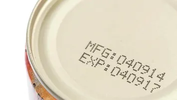 Comercianţii nu mai vor dată de expirare pe produse. Ce variantă propun