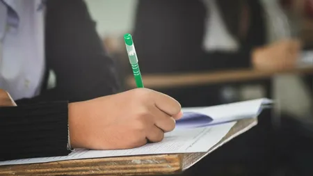 Zi de foc pentru 160.000 de absolvenți: începe Evaluarea Națională