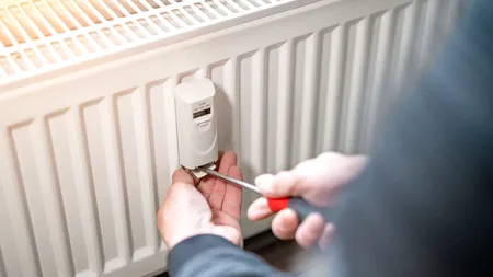 ANRE face ordine în contoarele de căldură: ce trebuie să știe toți proprietarii și firmele