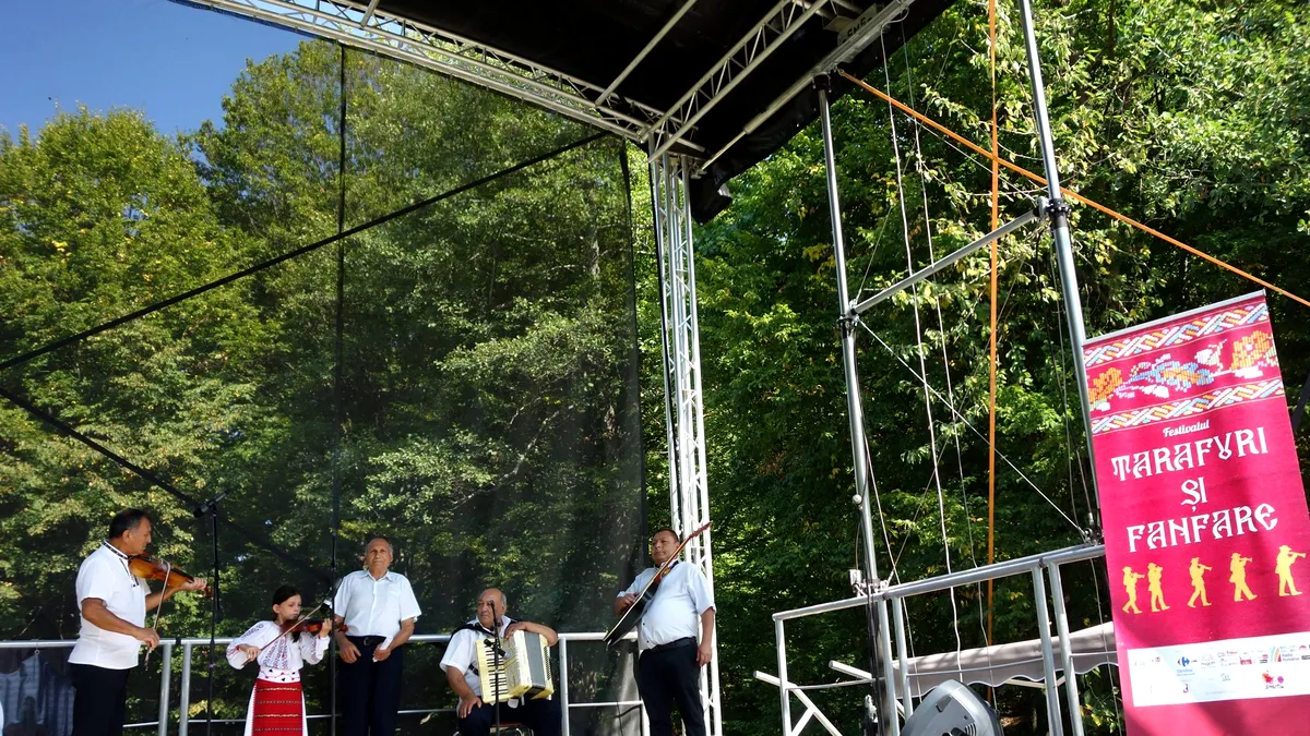 Cine mai trăieşte astăzi în rânduială? Începe festivalul care recompune atmosfera satelor de ieri