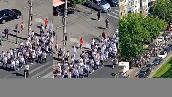 Demonstrație PUSL în Capitală: Imaginile care arată sprijinul bucureștenilor pentru Cristian Popescu Piedone