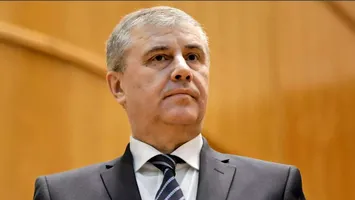Cât câştigă generalul Lucian Pahonțu, şeful SPP