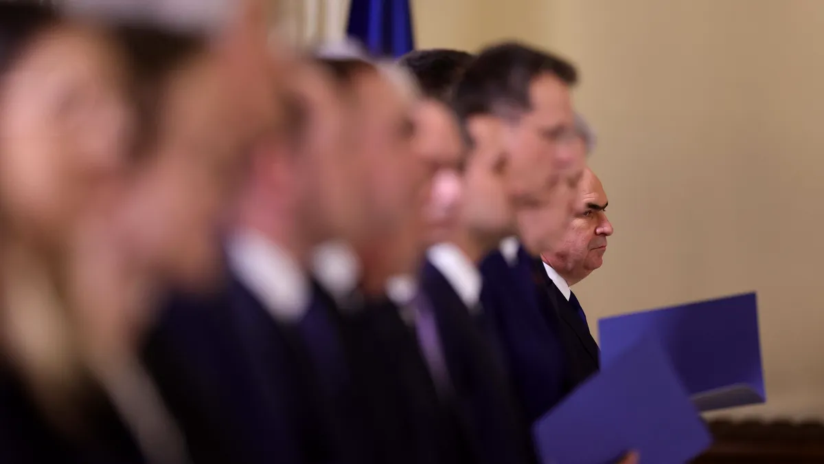 Nicușor Dan, despre Guvernul plin de figuri vechi: ‘Societatea merită altceva, dar prioritatea a fost stabilitatea