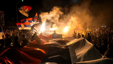 Serbia fierbe: sute de mii de oameni în stradă împotriva corupției VIDEO