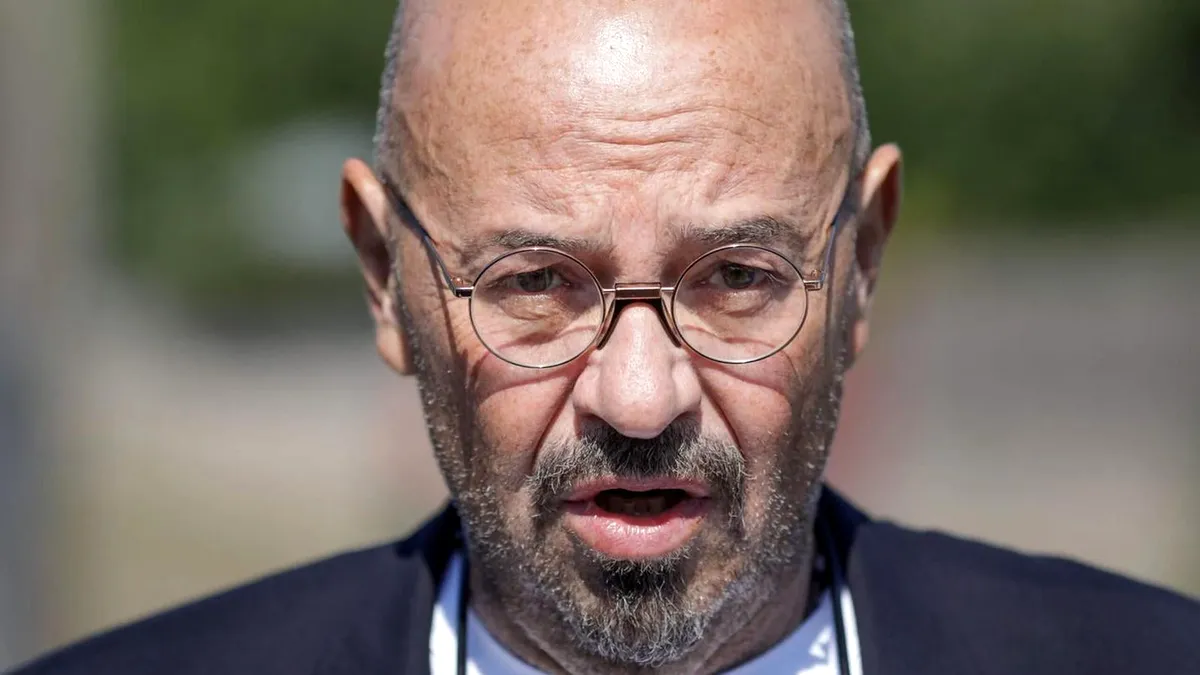 Piedone, foarte dezamăgit de Ciolacu: ”A avut o cădere nervoasă! M-a făcut prost”