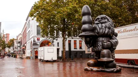 România, luată la mișto de Olanda: ”Sperăm că statuia lui Moș Crăciun va aduce o oarecare alinare”