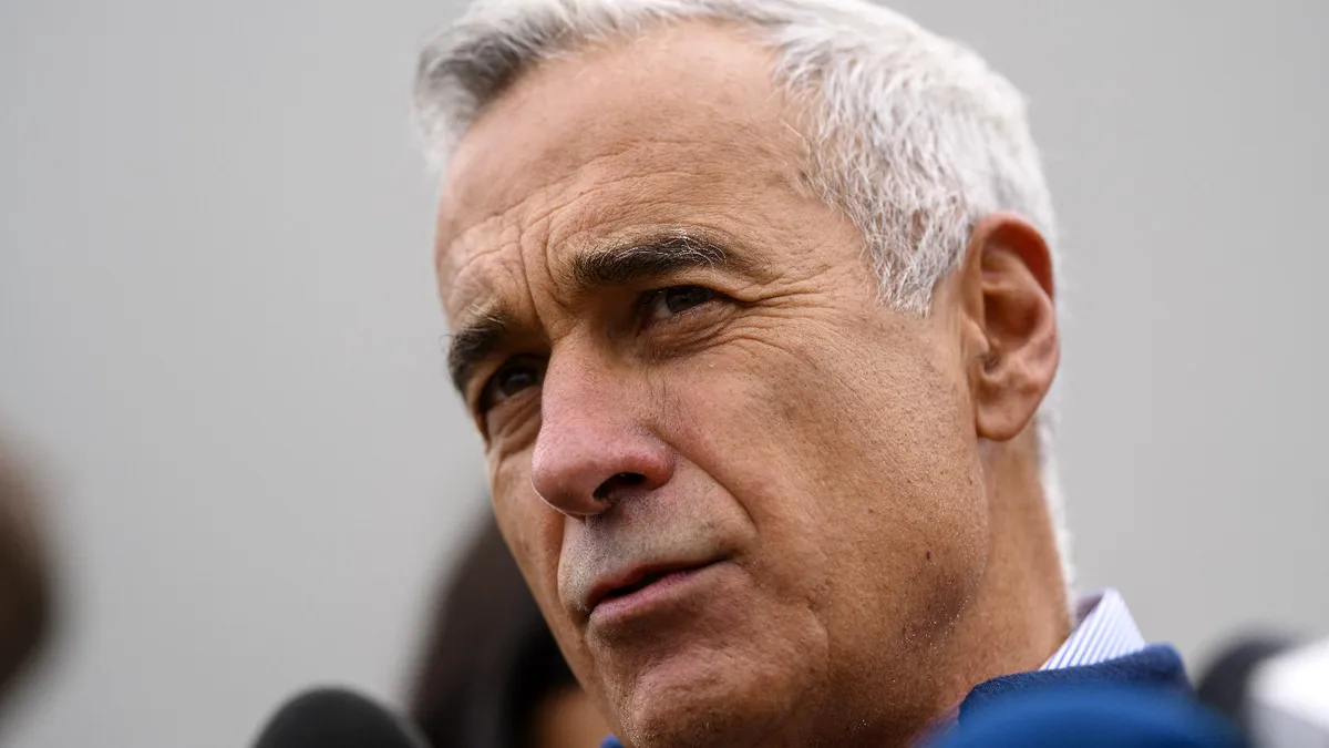 Excluderea lui Călin Georgescu de la alegerile prezidențiale, sub lupa presei internaționale