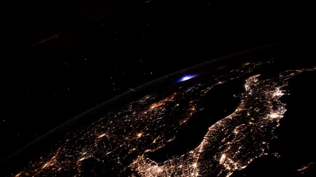 Strălucire misterioasă deasupra Europei. Cine a observat-o (VIDEO)