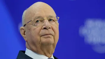 Lovitură pentru susținătorii globalizării. Klaus Schwab a demisionat de la șefia Forumului Economic Mondial