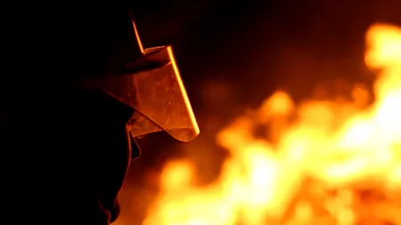 100 de elevi surprinși de un incendiu în fostul cinema ”Gloria”