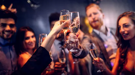 Revelion fără ea nu se poate: Când au făcut cunoștință românii cu șampania!