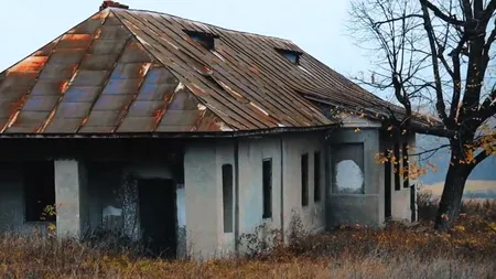Casa în care a copilărit Alexandru Macedonski a ajuns o ruină. Reabilitarea mai are de așteptat