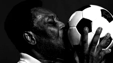 Pele a murit. Legenda fotbalului s-a stins după o cruntă boală