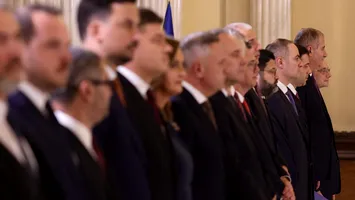 Cei 18 miniștri din cabinetul Luca Niculescu au depus jurământul în fața președintelui Nicușor Dan