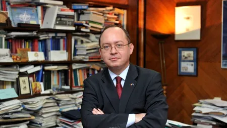 Bogdan Aurescu a blocat un an de zile, fără motiv, numirea a 45 de consuli generali