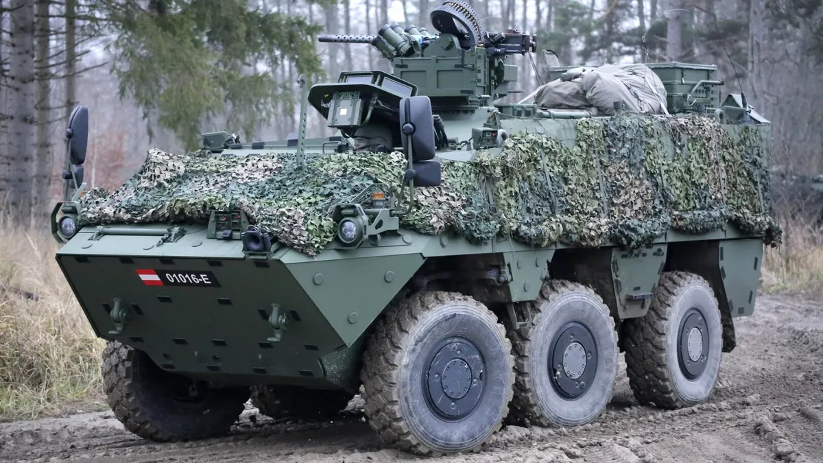 Austria își întărește armata cu 225 de blindate