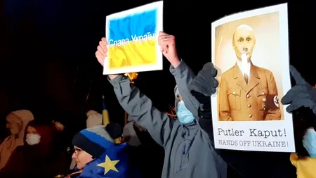 Galați. Marș tăcut, pentru pace și solidaritate cu Ucraina: „nu mai vrem să ne tulbure viața cei de la Răsărit”!