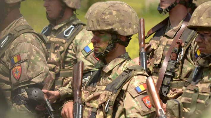 La două decenii după aderarea la NATO, Armata scapă de armamentul rusesc. Cu ce ne vom apăra?